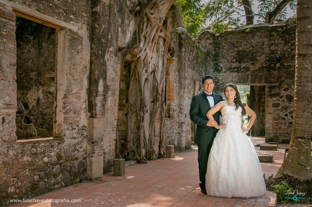 Karla + Jesus Trash the dress