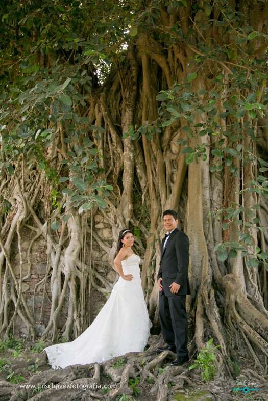 Karla + Jesus Trash the dress