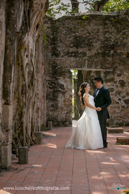 Karla + Jesus Trash the dress