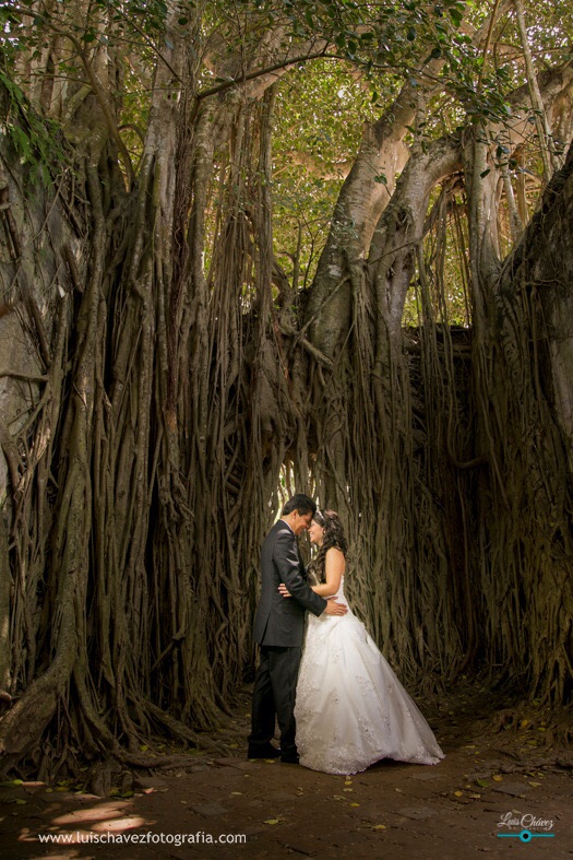 Karla + Jesus Trash the dress