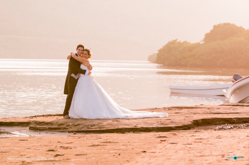 Aina y Sergio Trash the dress