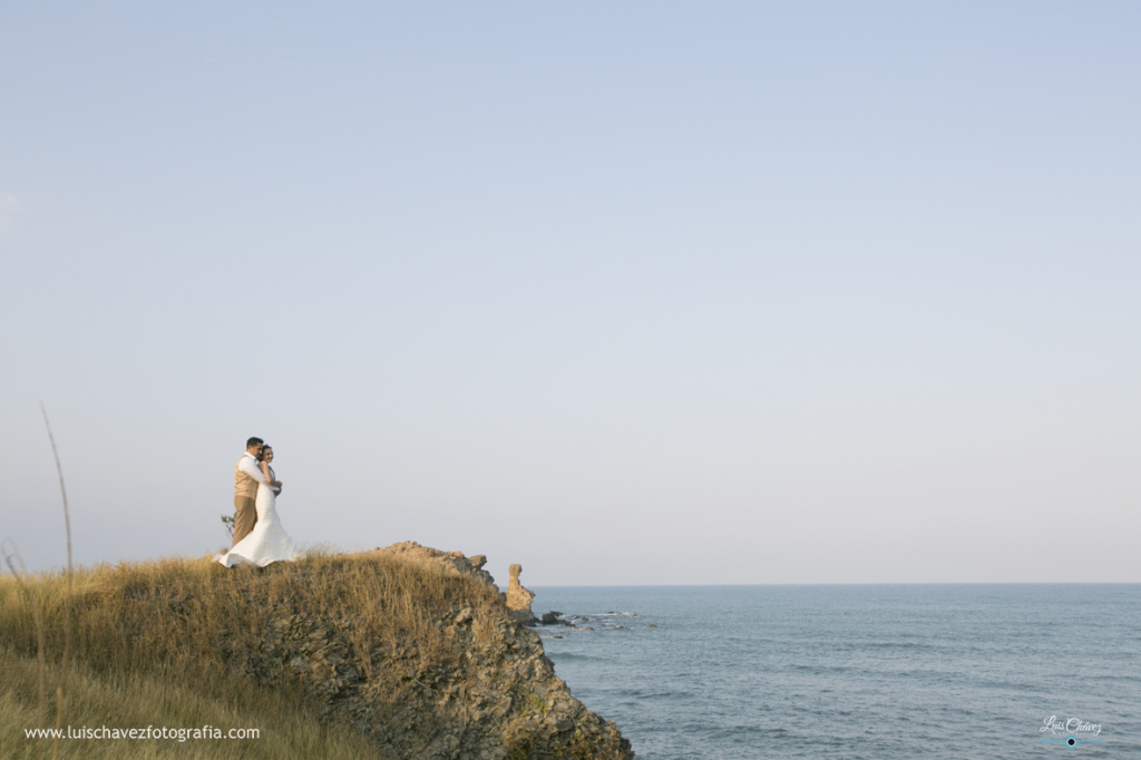 Reyna + Cristian Trash the Dress