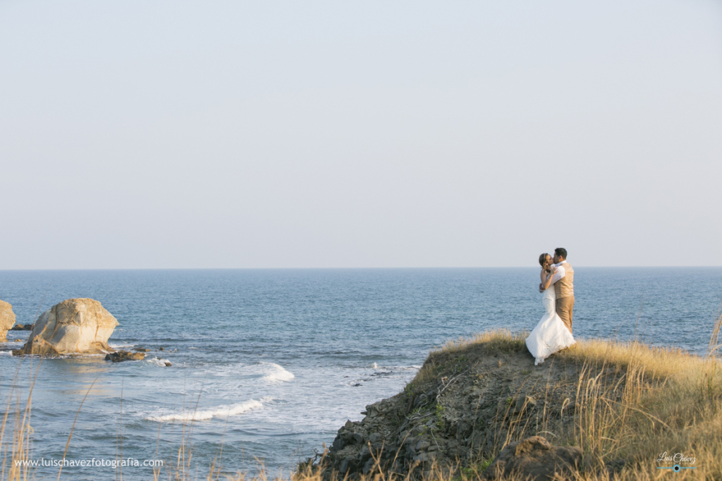 Reyna + Cristian Trash the Dress